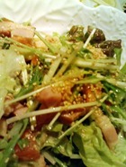 京水菜と炙りベーコンのサラダ