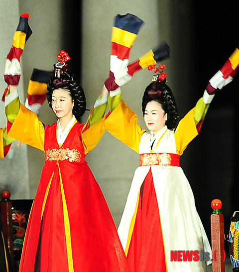 「韓国時代ドラマ　宴」の画像検索結果