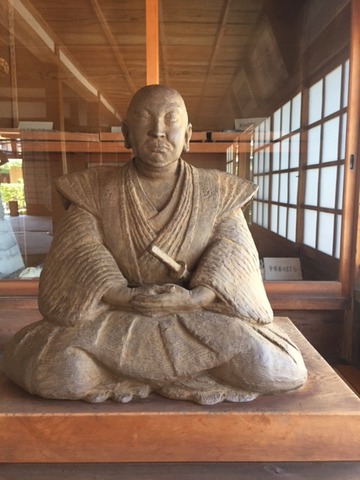 藤樹像