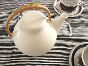 GA3 tea pot