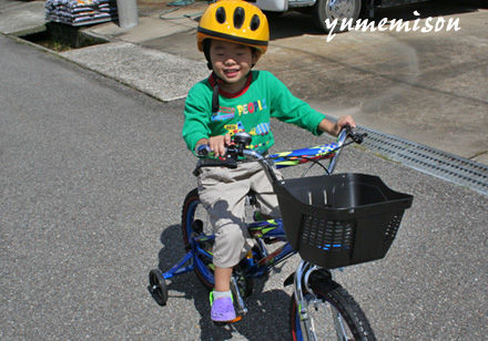 優太くんは、自転車の練習中
