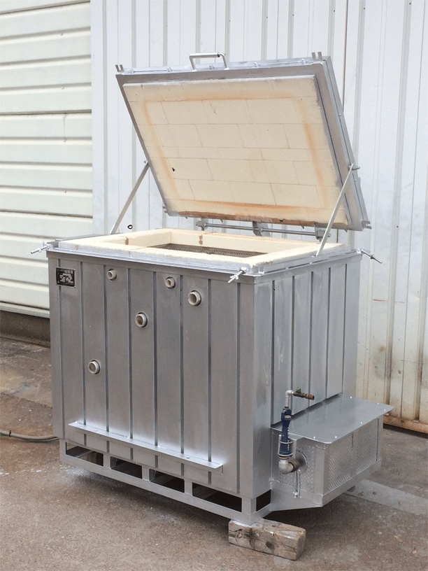 中古 シンポ工業製16kW電気窯 DBE-15 : 窯屋 水野キルンのブログ