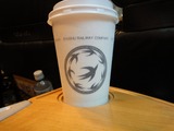 76車内販売のコーヒー