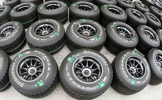 マクラーレンのタイヤ(ブリヂストン)とホイール(エンケイ)、2009年F1中国GP