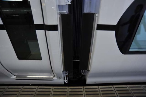 R7A_3851