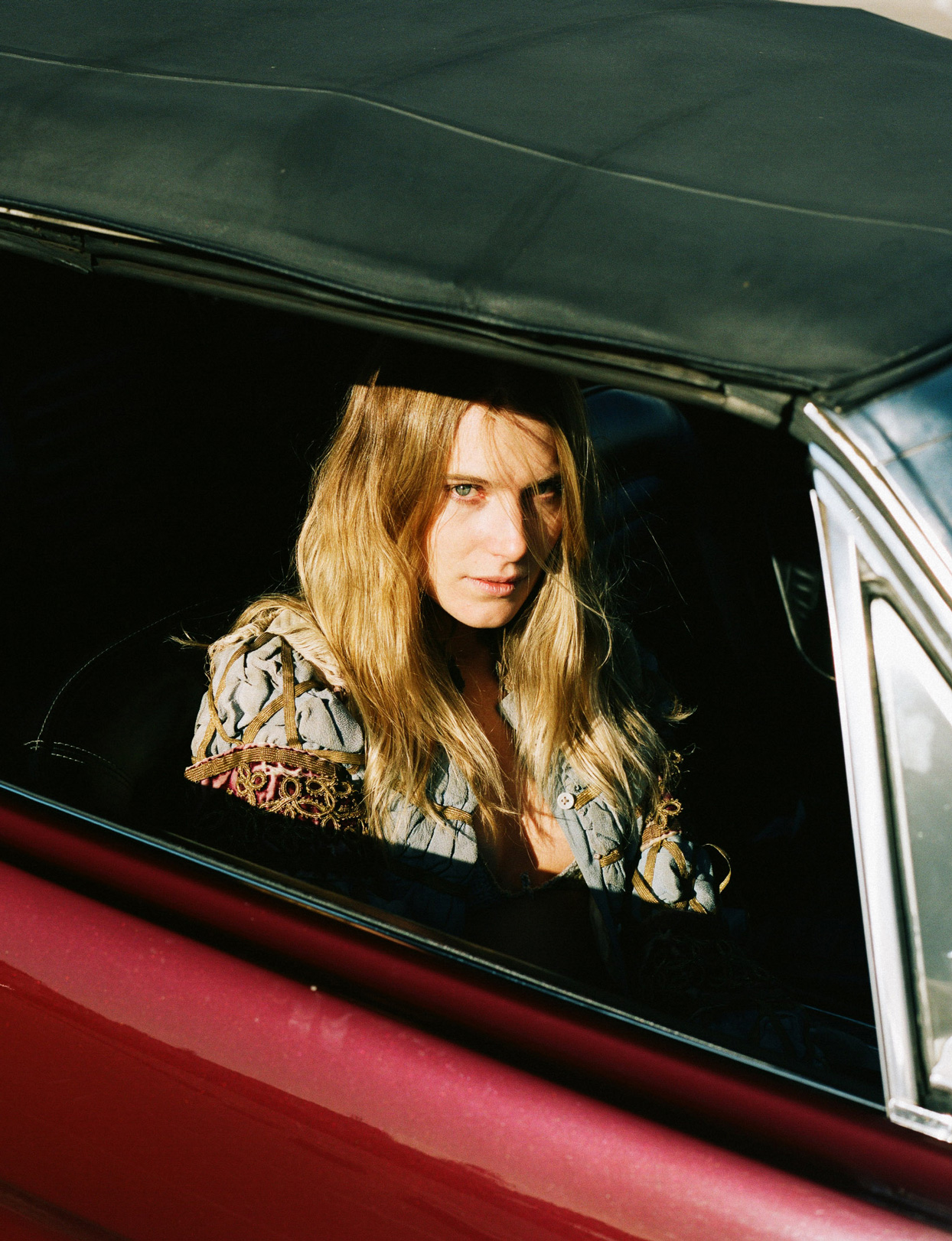 エマ・ワトソン お宝ショット-ファンを騒がせる禁断の写真を公開！