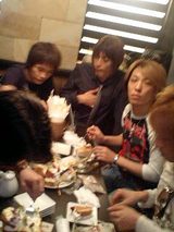 みんなで食べよ〜!