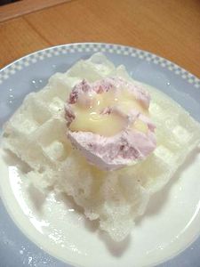 苺練乳モッフル:モッフルのお店や作り方
