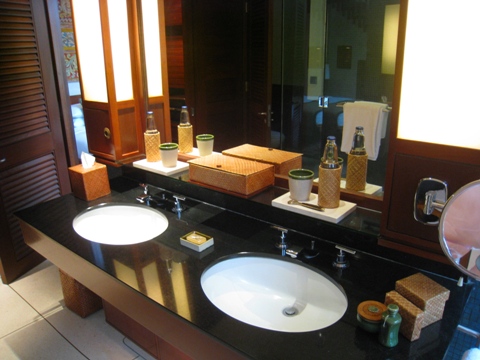 fourseasons_sayan_room_07