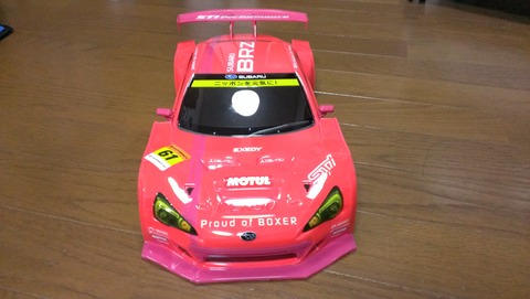 赤いトラックボディ ラジコンカー 1/10 電動RCカー フェアレディ240Z ラリー仕様 (DF-03Raシャーシ