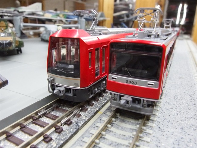 TOMIX 箱根登山鉄道 2000形 サンモリッツ鉄道アレグラ塗装車 TOMIX 箱根登山鉄道 2000形 サンモリッツ鉄道アレグラ塗装車