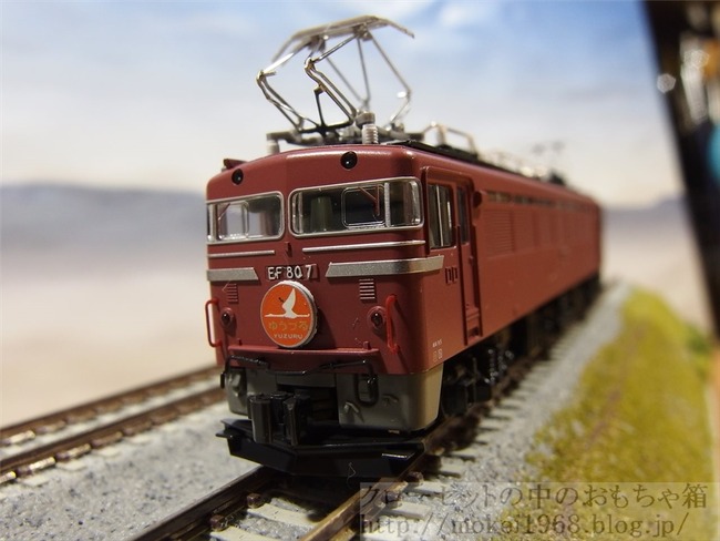 OLY12320_R
