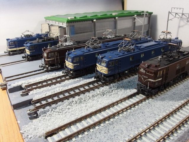 EF581
