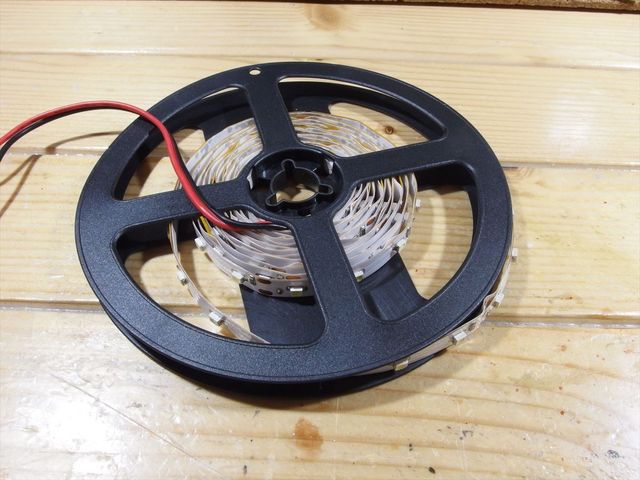 Nゲージ鉄道模型 TOMIX 113系2000 新旧仕様に自作テープLED室内灯を