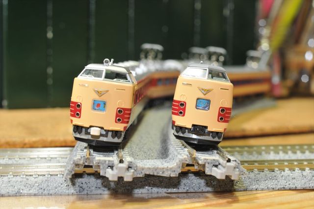 KATO 381系 やくも 10-1777 Nゲージ　くろしお KATO [10-1985] 381系 スーパーくろしお 基本6両セット (Nゲージ