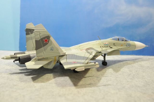 DSC_8122_R.jpg