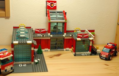 LEGO 消防署正面_R
