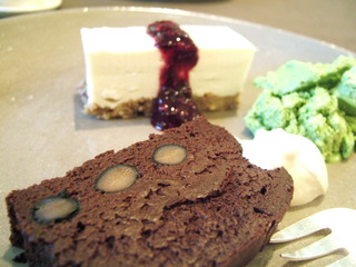 黒豆のチョコケーキ