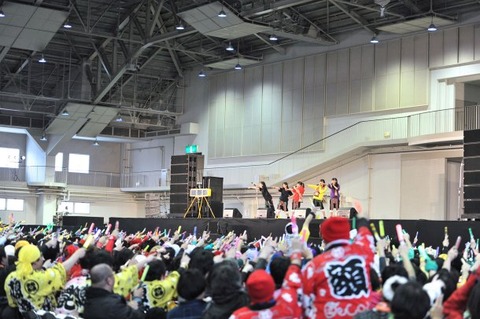 news_large_momoclo_1715