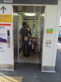 駅エレベーター完成1