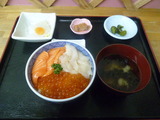 函館朝いち丼1