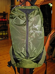 ARC'TERYX FLY13