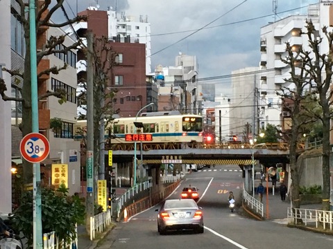 大都市の道