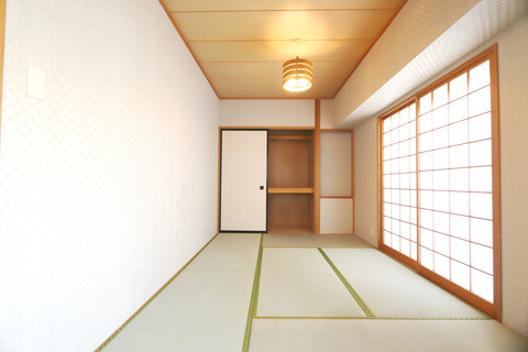 03-3