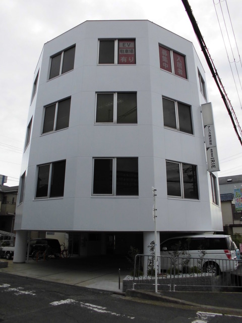 11 マルエス 牧野ビル 看板工事 c