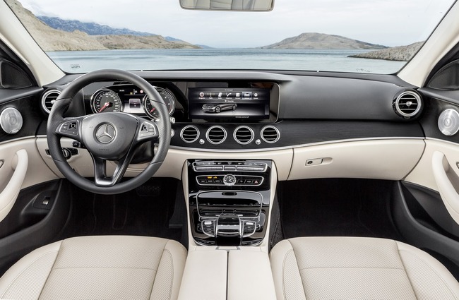 2017-Mercedes-Benz-E-Class-38