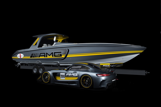 2016-Mercedes-AMG-GT3-Cigarette-Racing-Boat-06