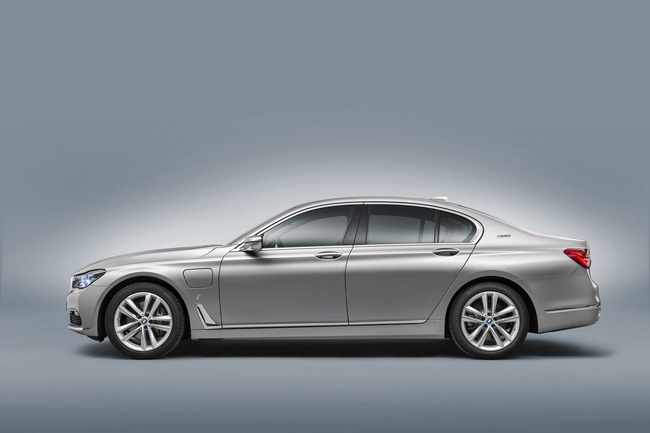 BMW 740e 7