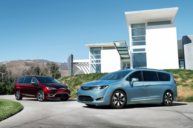 001-chrysler-pacifica-1