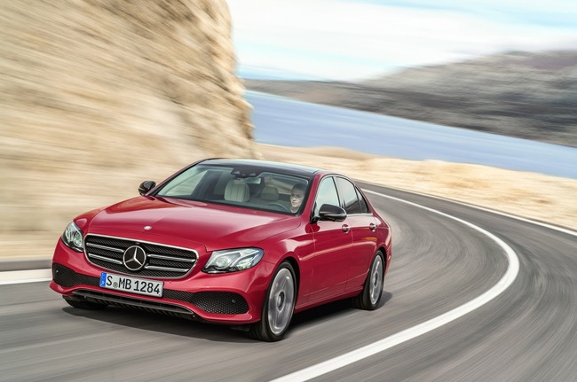 2017-Mercedes-Benz-E-Class-11