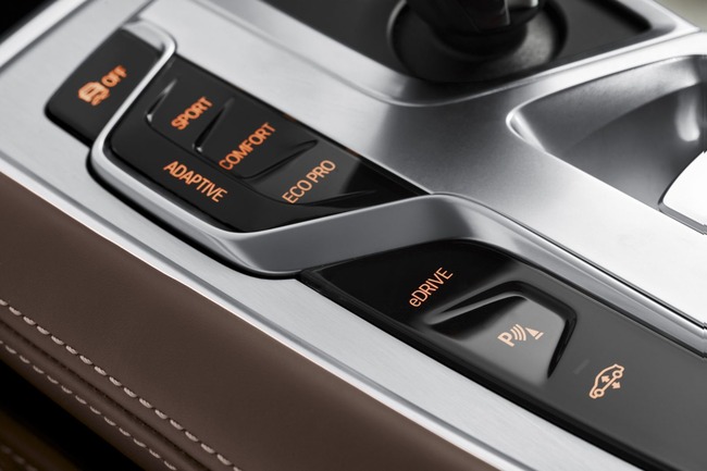 BMW 740e 17