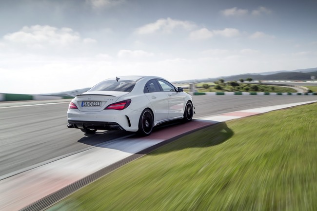 2017-Mercedes-CLA-13