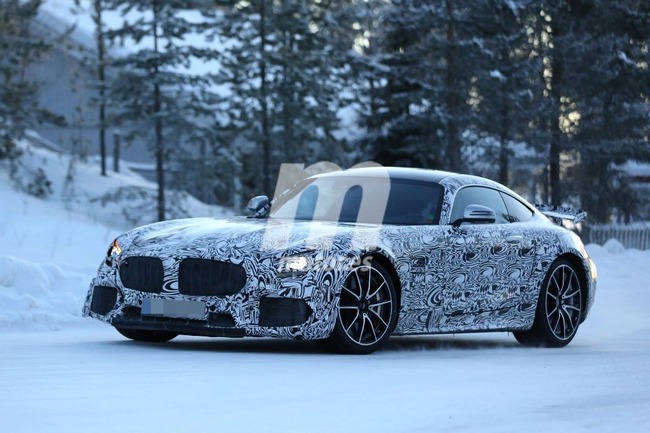 mercedes-amg-gt-r_9