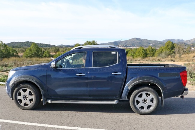 mercedes-pickup-mule-2