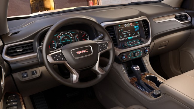 2017-GMC-Acadia_2