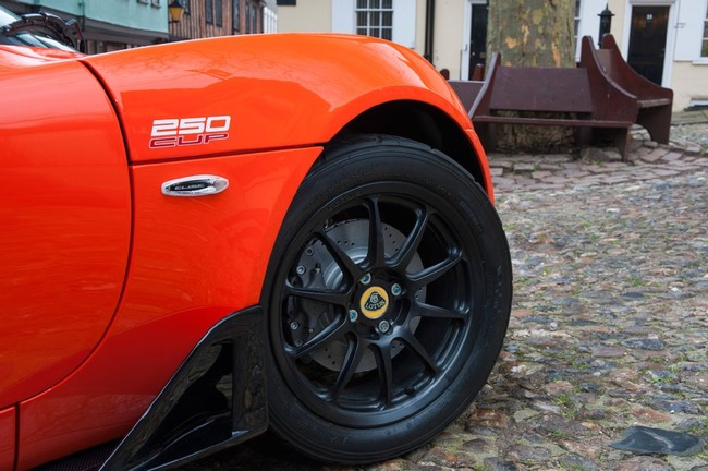 lotus-elise-cup-250-wheel
