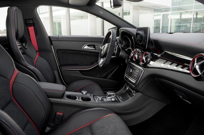 2017-Mercedes-CLA-12