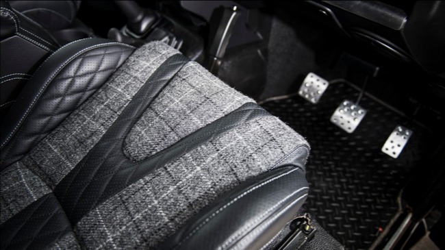 Kahn-Land-Rover-Defender-The-End-5