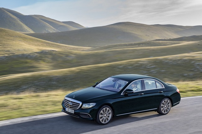 2017-Mercedes-Benz-E-Class-23