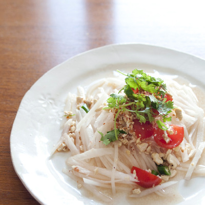 7_ethnic_daikon_salad