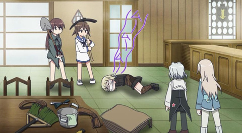 《ストライクウィッチーズ 501部隊発進しますっ!》2話感想・画像 ハルトマンの部屋掃除にスコップか