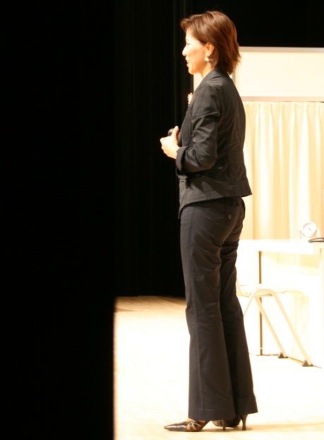 講演中