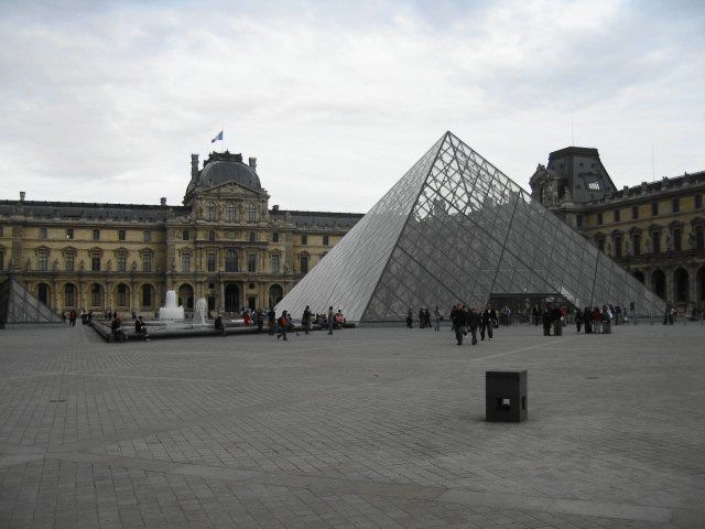ルーブル美術館