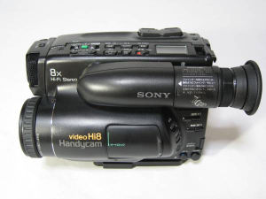 録再OK】CCD-TR705 SONY Hi8ビデオカメラ 8mm 1031 Amazon | SONY CCD
