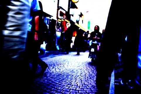 a0990_000801