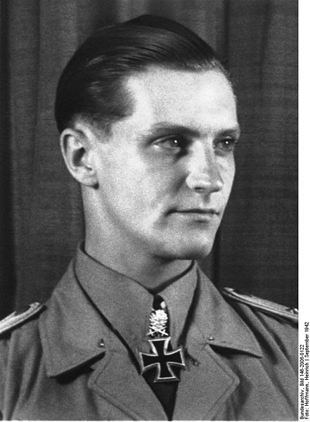 441px-Bundesarchiv_Bild_146-2006-0122,_Hans-Joachim_Marseille